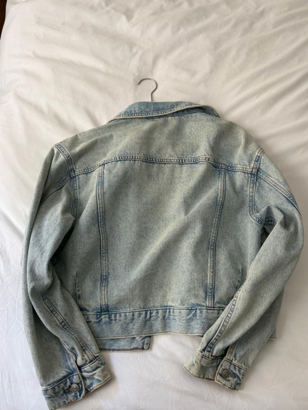 H&M Light Blue Washed Denim Jacket - Picture 4 of 6